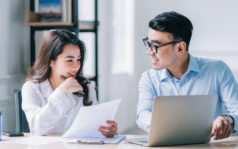 Lắng nghe hiệu quả là việc “nghe”, “hiểu” và “phản hồi” chính xác những gì đã được nói