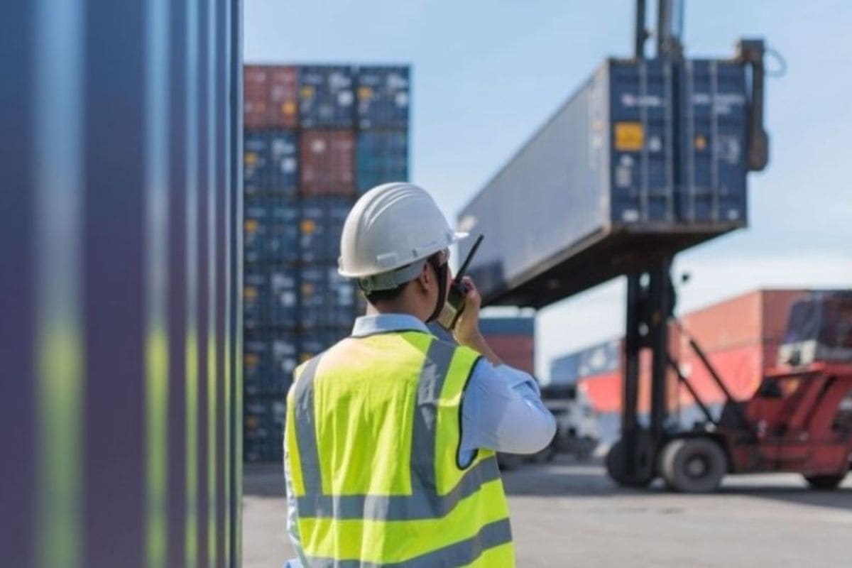 Nhân viên hiện trường Logistics (Operation staff)