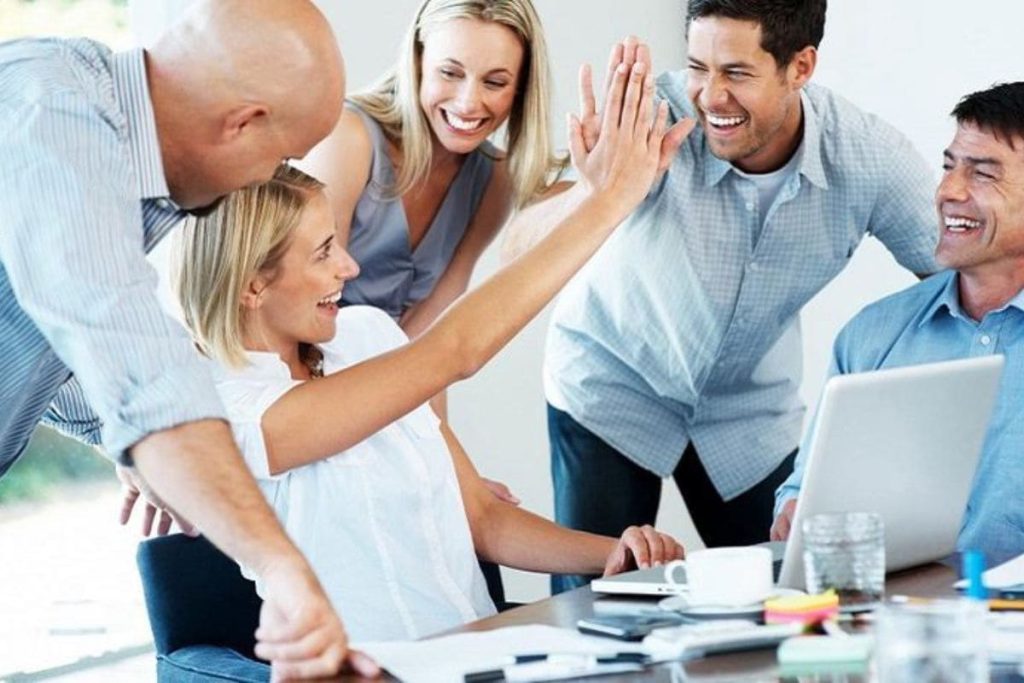 Rèn luyện kỹ năng giao tiếp giúp bạn xây dựng mối quan hệ tốt hơn