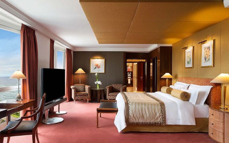 Senior Suite đáp ứng được nhu cầu trải nghiệm sang trọng với giá vừa phải