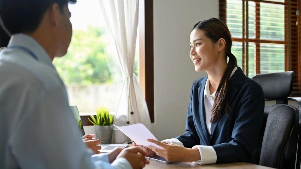 Cách trả lời câu hỏi giới thiệu bản thân 